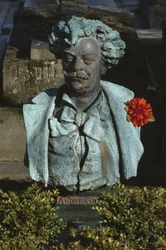 Bust of Andre Gill